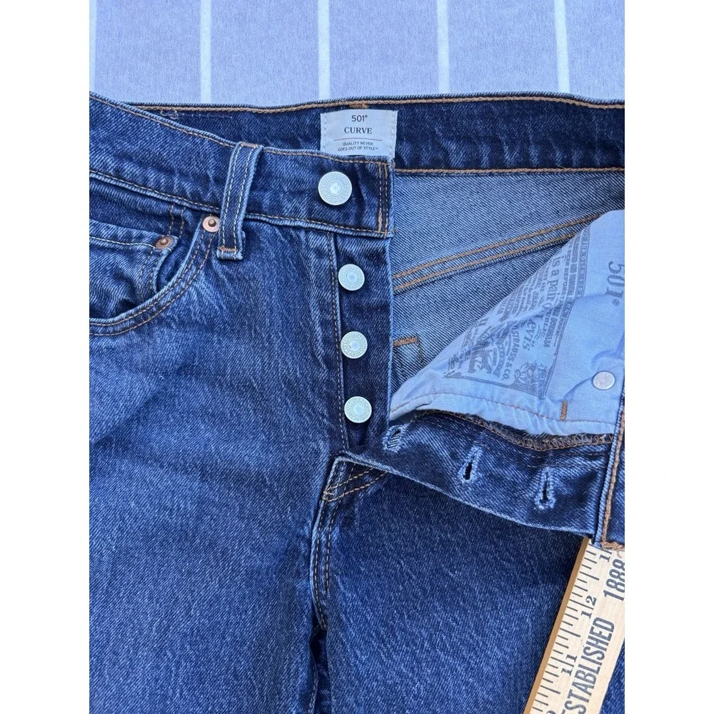 Levi's 501 Curve Jeans Women Dark Wash Button Fly 24 x 30 Super High Rise Sz‎ 00